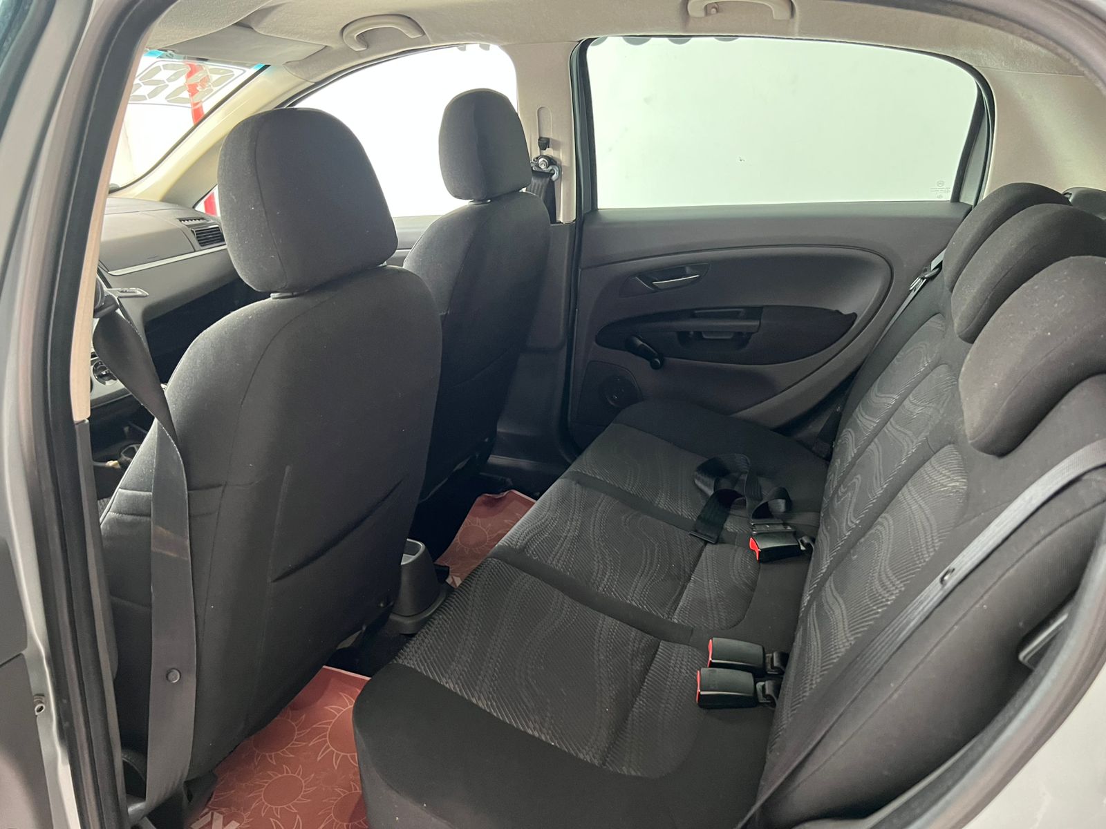 🚗 FIAT/PUNTO/1.4 ELX 8V FLEX 4P MANUAL - R$ 31.900