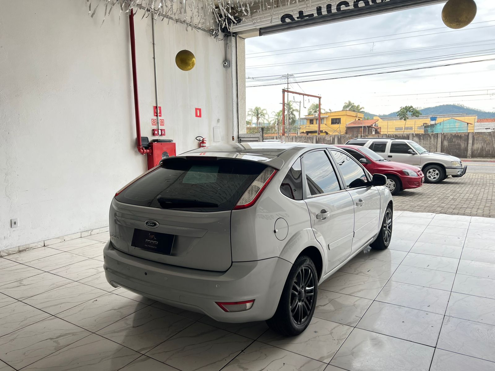 🚗 FORD/FOCUS/1.6 GL 16V FLEX 4P MANUAL - R$ 46.900