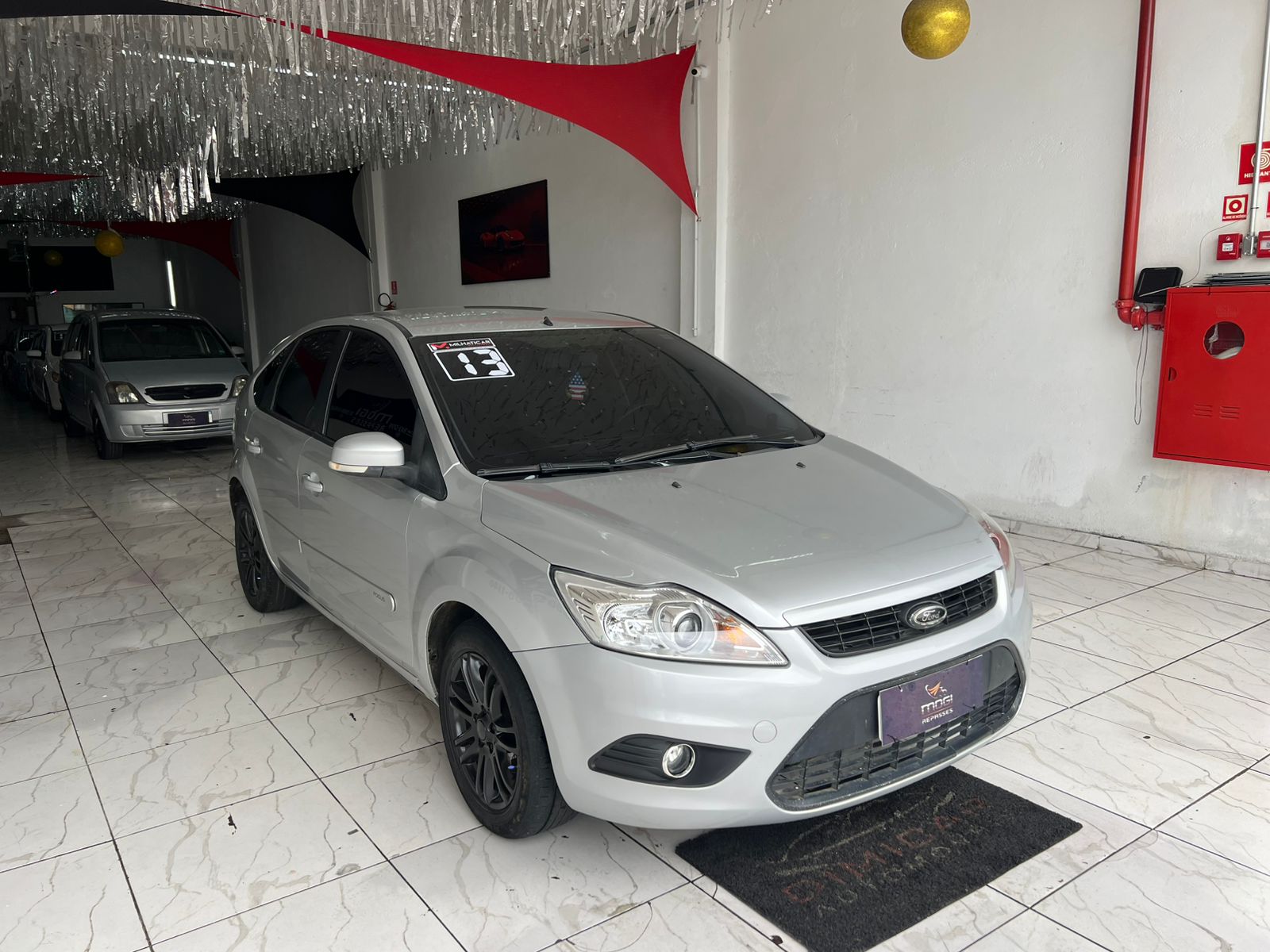 🚗 FORD/FOCUS/1.6 GL 16V FLEX 4P MANUAL - R$ 46.900