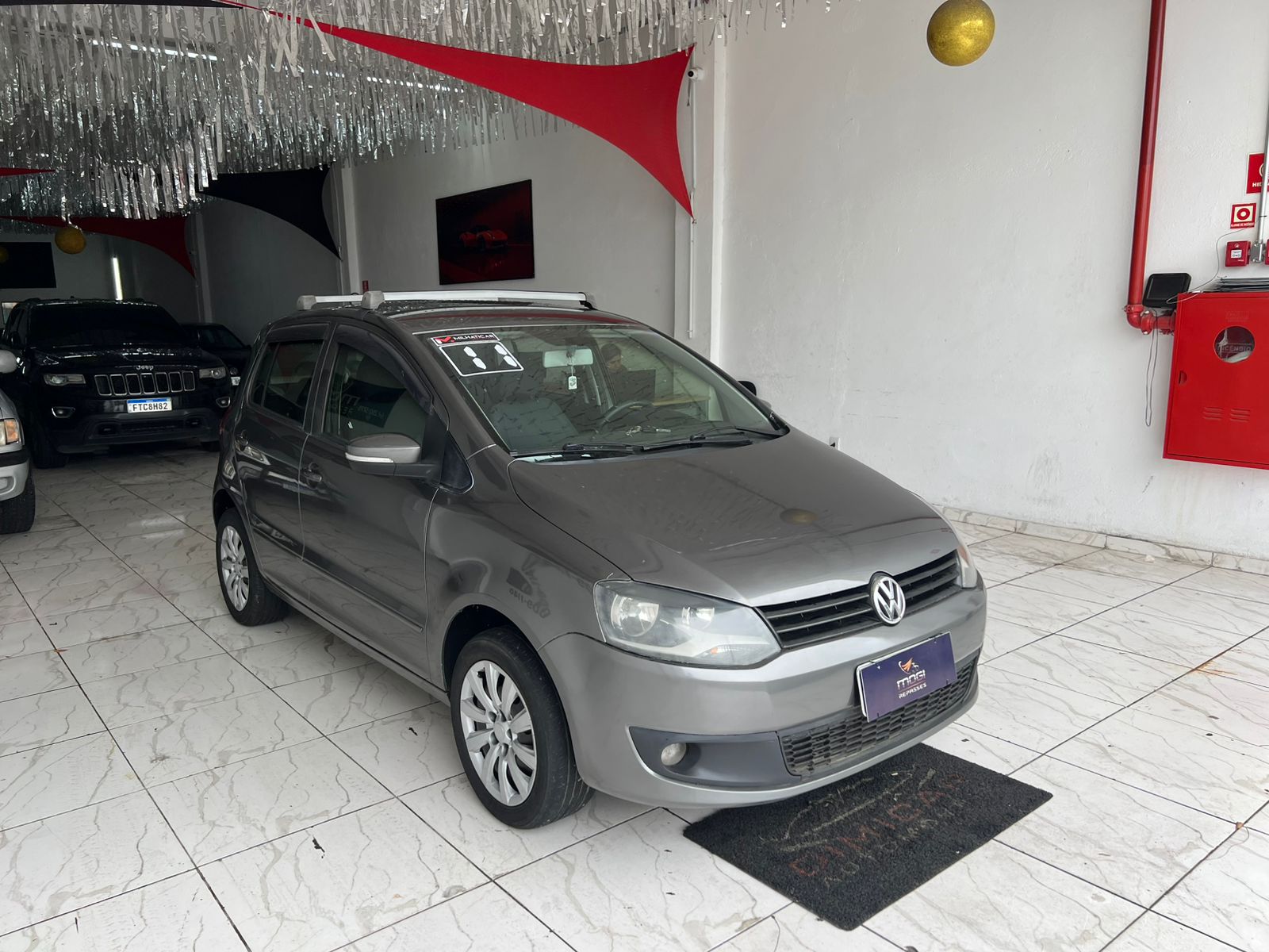 🚗 VOLKSWAGEN/FOX/1.0 MI 8V FLEX 4P MANUAL -  R$ 35.900