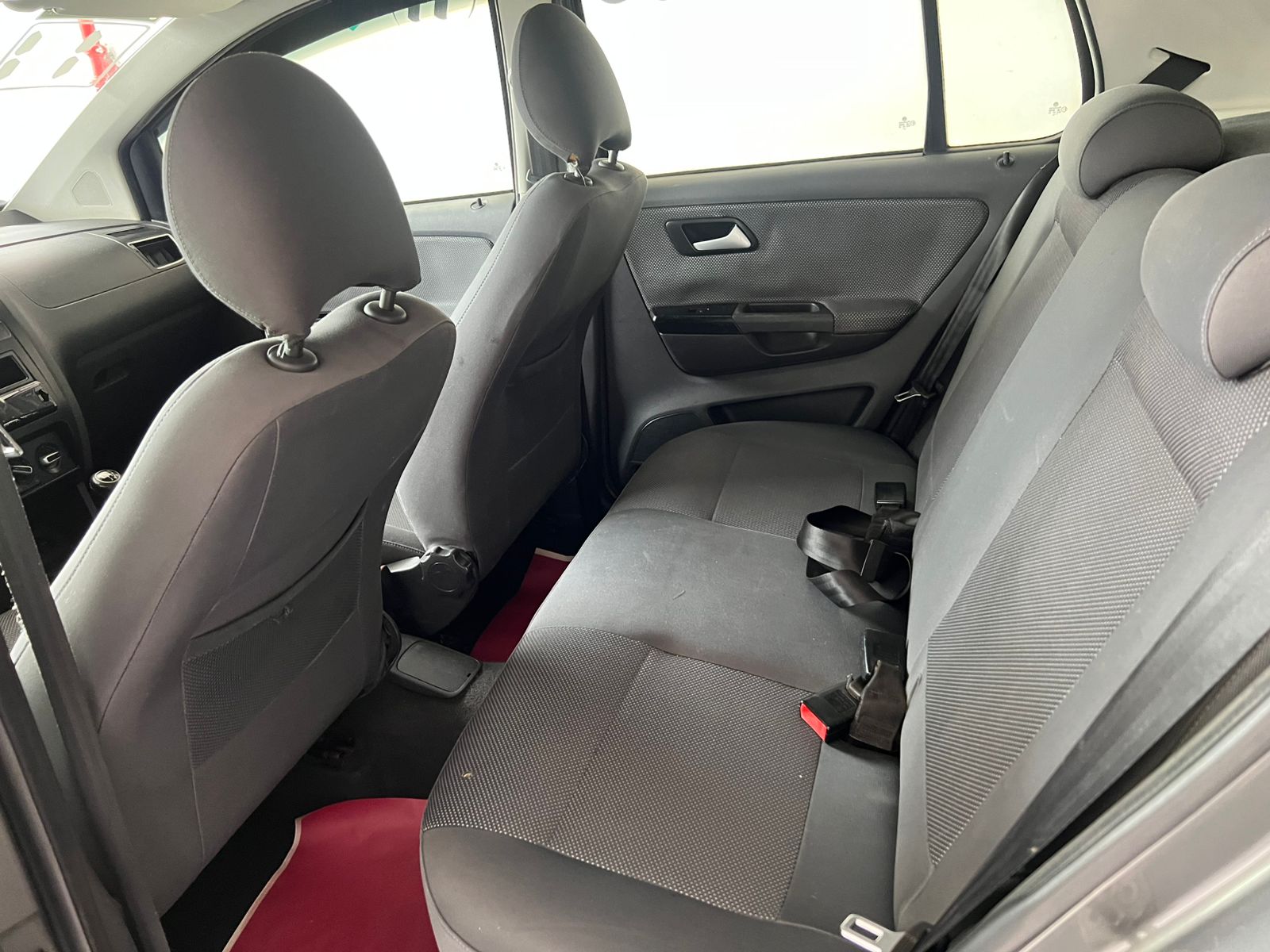 🚗 VOLKSWAGEN/FOX/1.0 MI 8V FLEX 4P MANUAL -  R$ 35.900