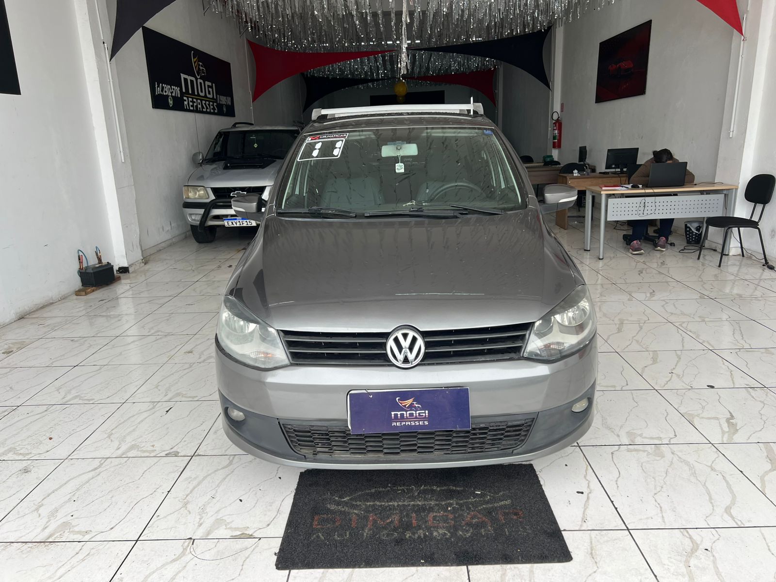 🚗 VOLKSWAGEN/FOX/1.0 MI 8V FLEX 4P MANUAL -  R$ 35.900