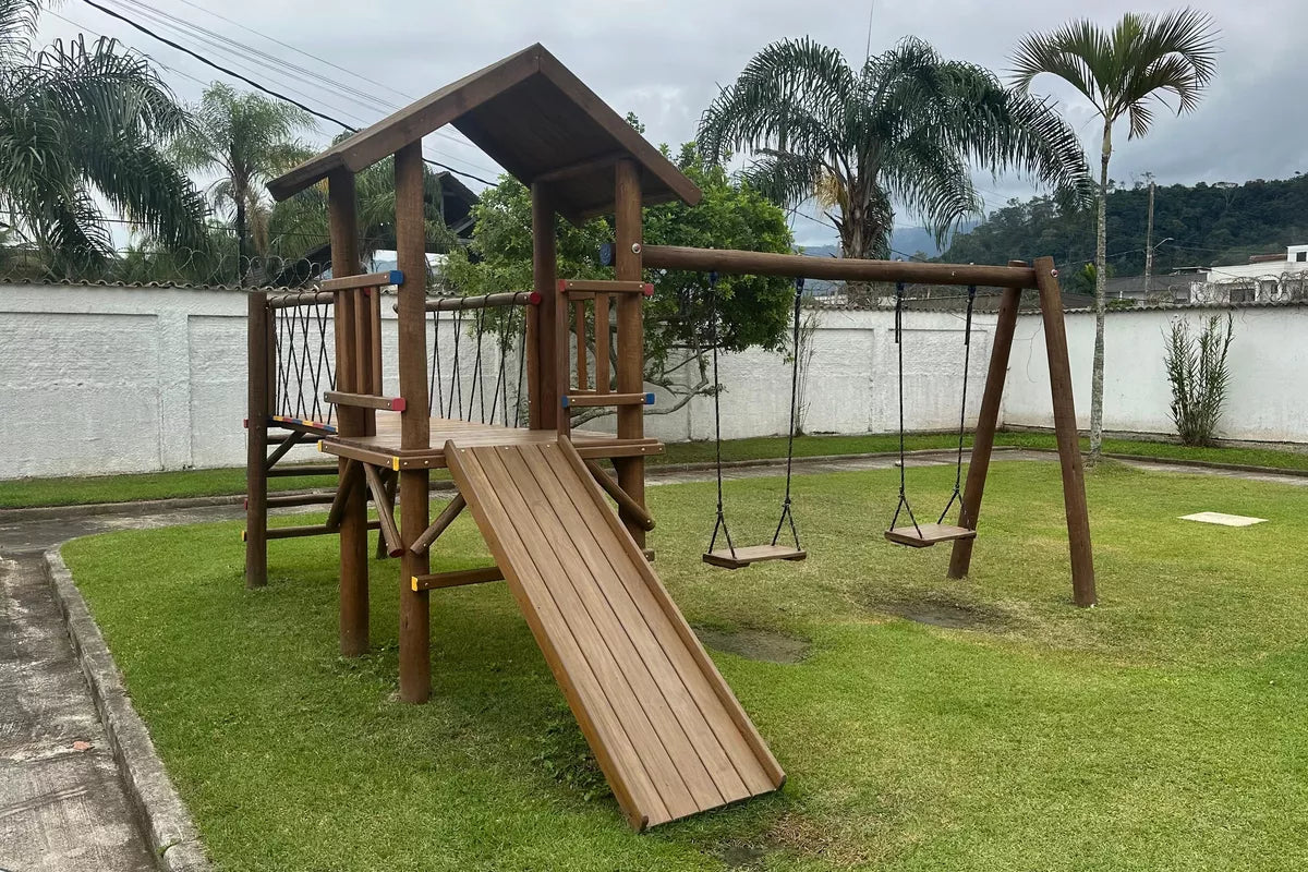 Casa de condomínio à venda com 420m², 4 quartos e 4 vagas Recreio dos Bandeirantes, Rio de Janeiro - R$ 810.000